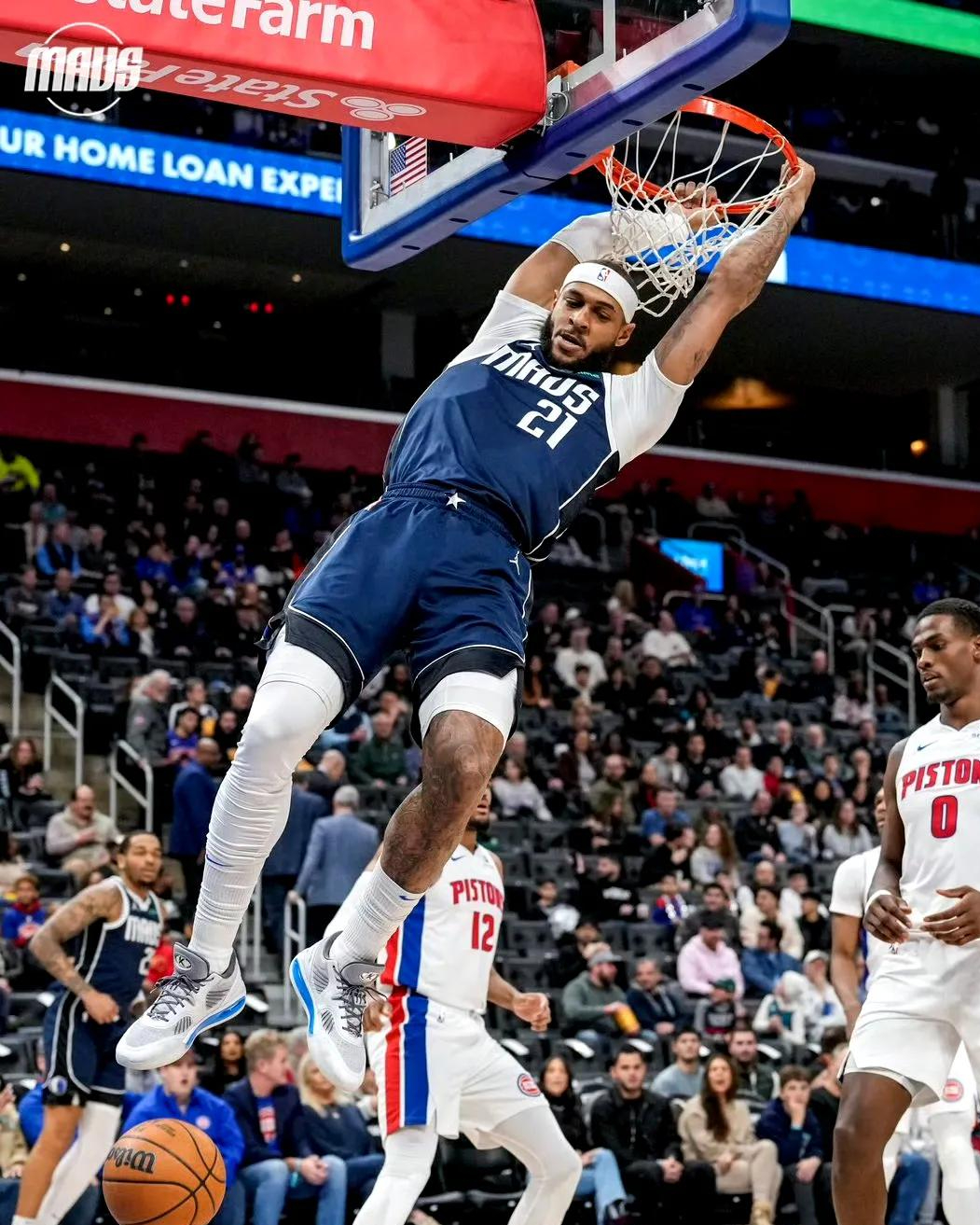 关于独行侠主教练喜极而泣，球队豪取胜利的信息