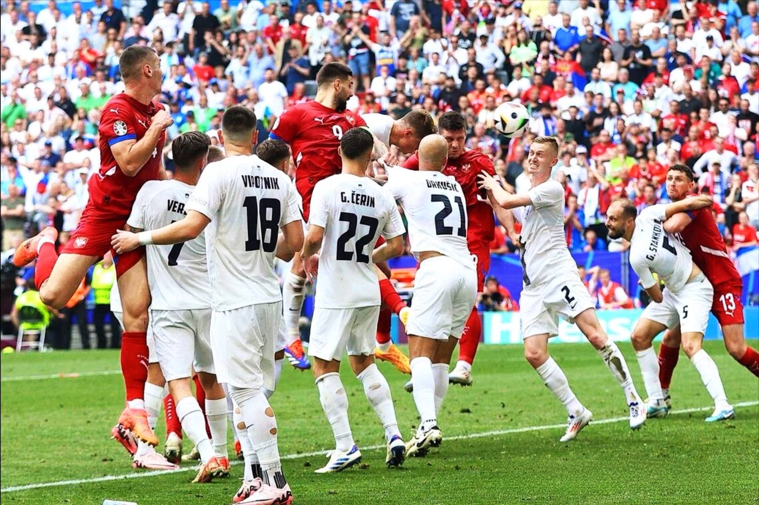 塞尔维亚队在欧洲杯预选赛中豪取胜利