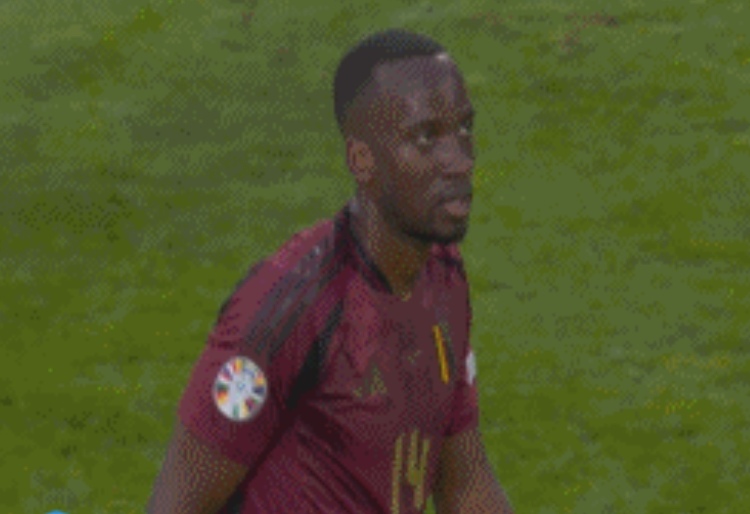 比利时队名将发威，率领球队晋级欧洲杯半决