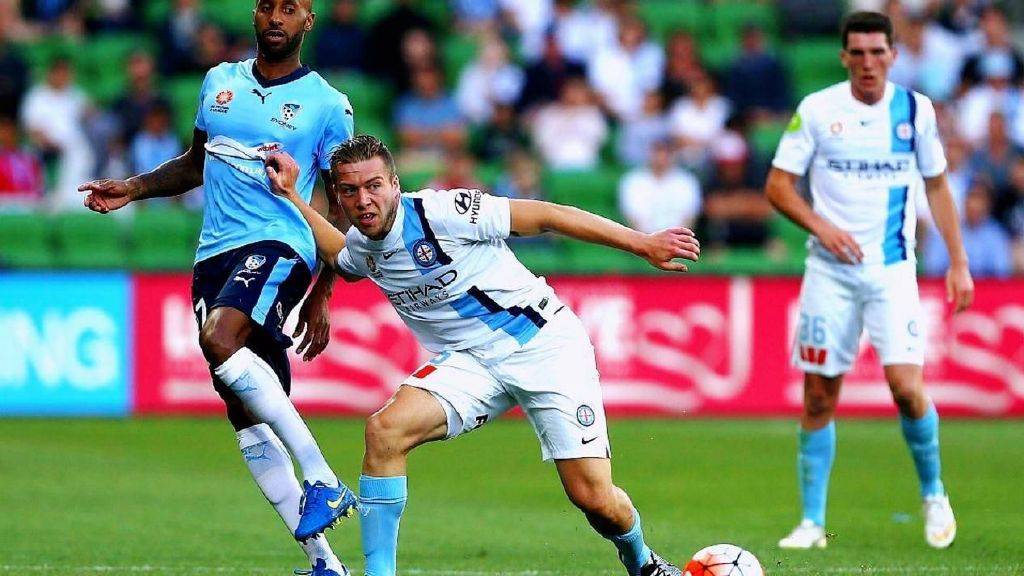 关于弗赖堡客场逼平奥格斯堡，保持联赛不败的信息