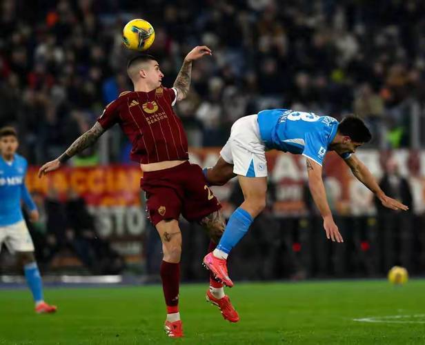 关于佛罗伦萨主场击败维罗纳，豪取三分的信息