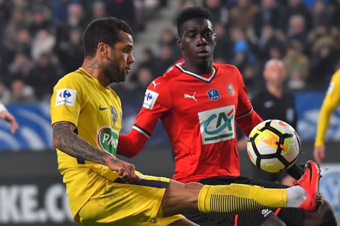 巴黎不敌雷恩，遭遇不败纪录终结